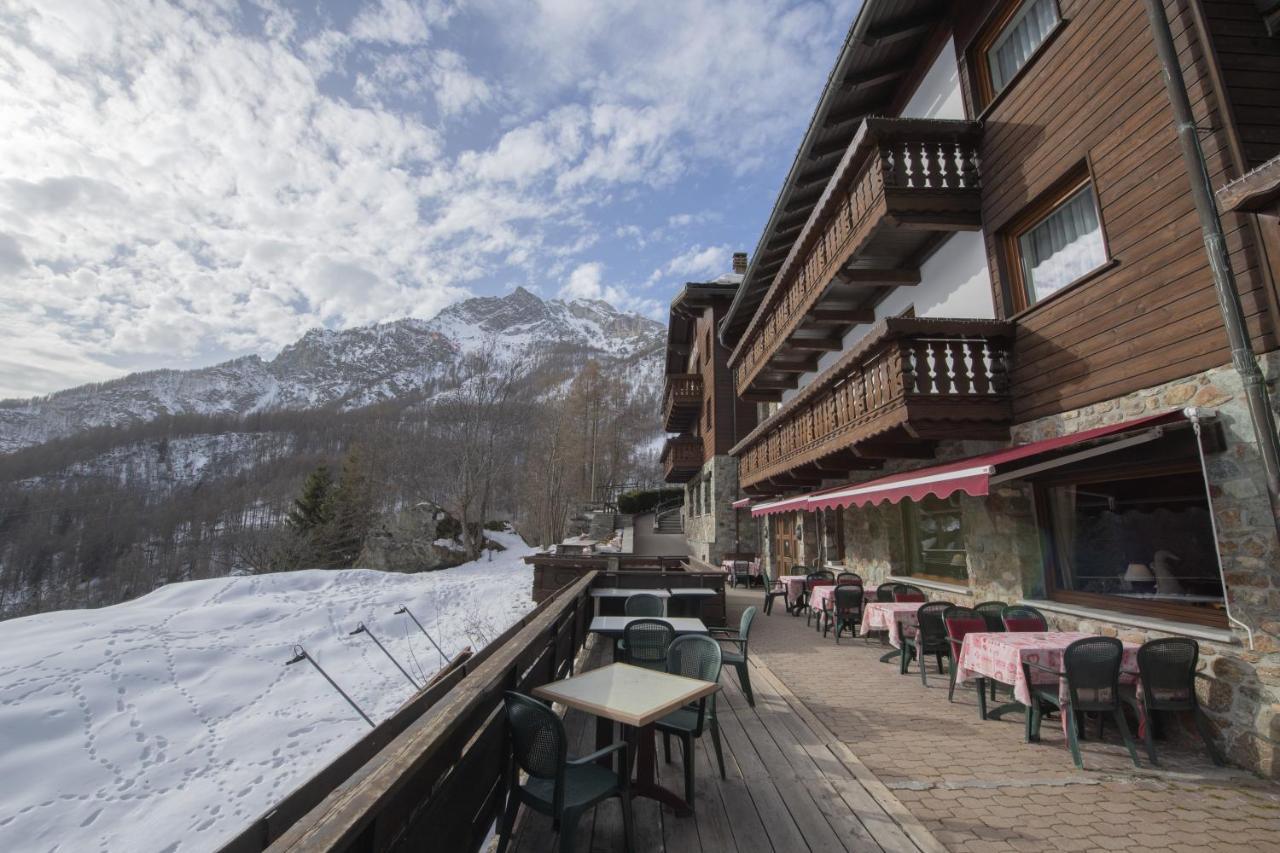Hotel Rascard Valtournenche Exteriér fotografie