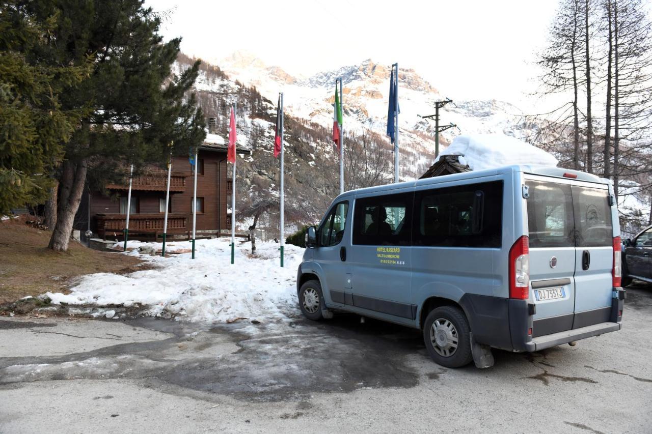 Hotel Rascard Valtournenche Exteriér fotografie