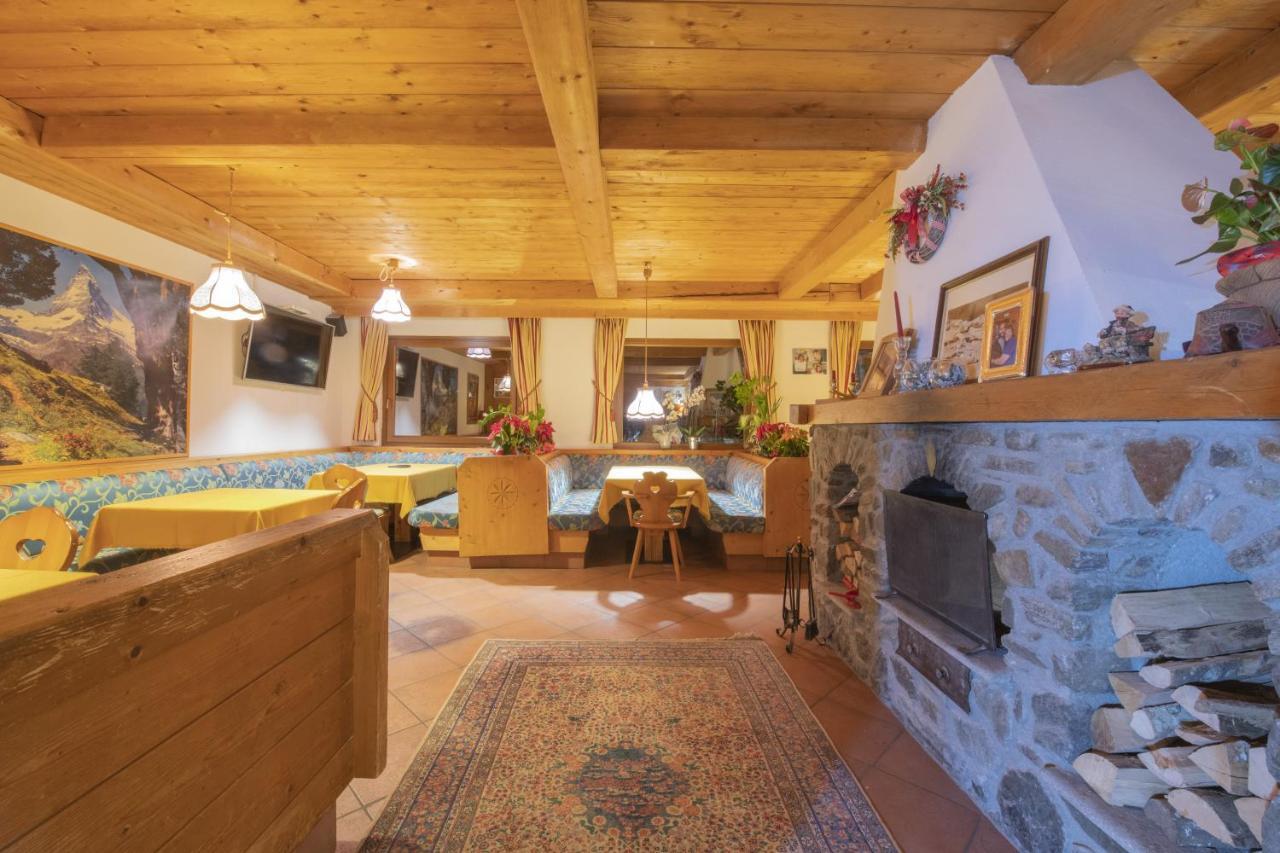 Hotel Rascard Valtournenche Exteriér fotografie