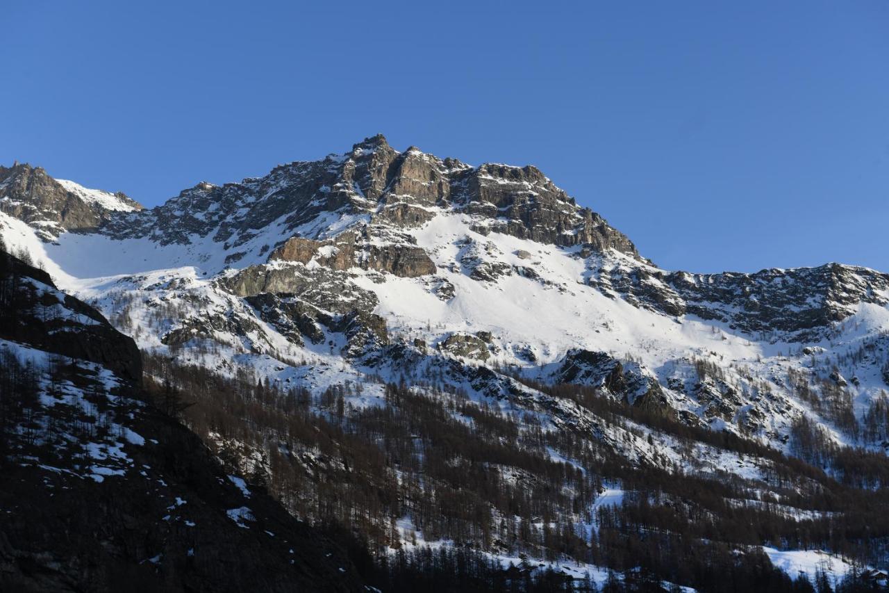 Hotel Rascard Valtournenche Exteriér fotografie