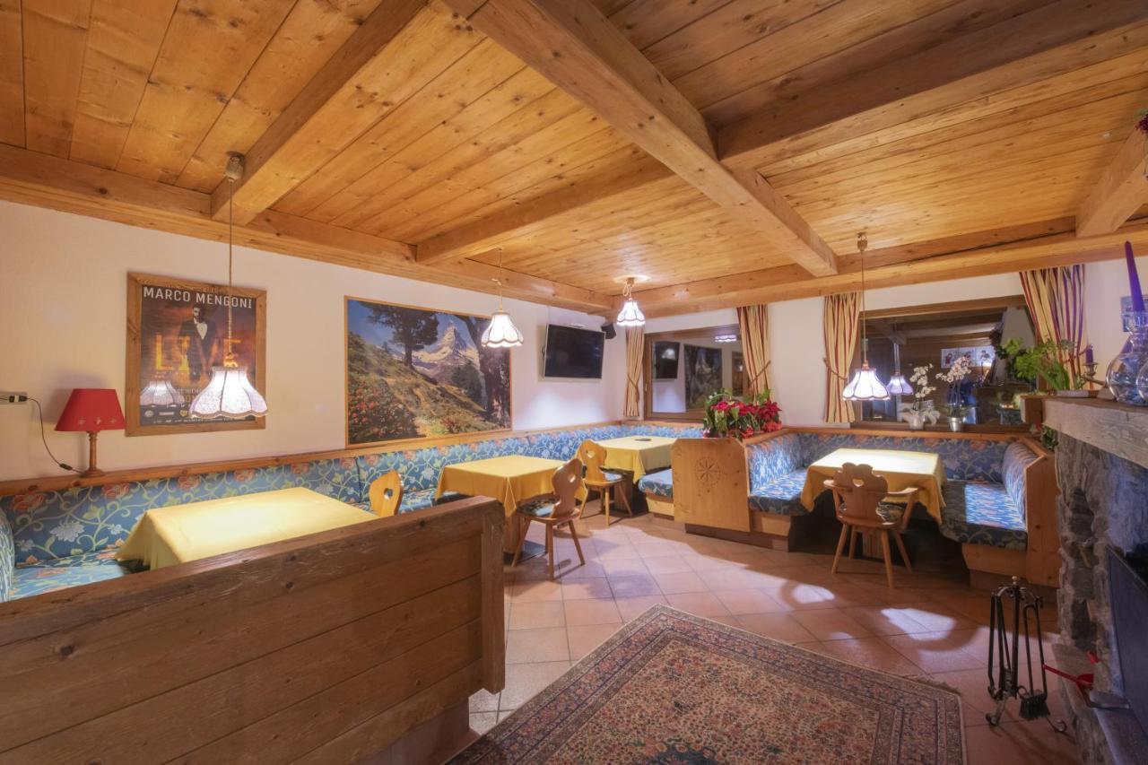 Hotel Rascard Valtournenche Exteriér fotografie